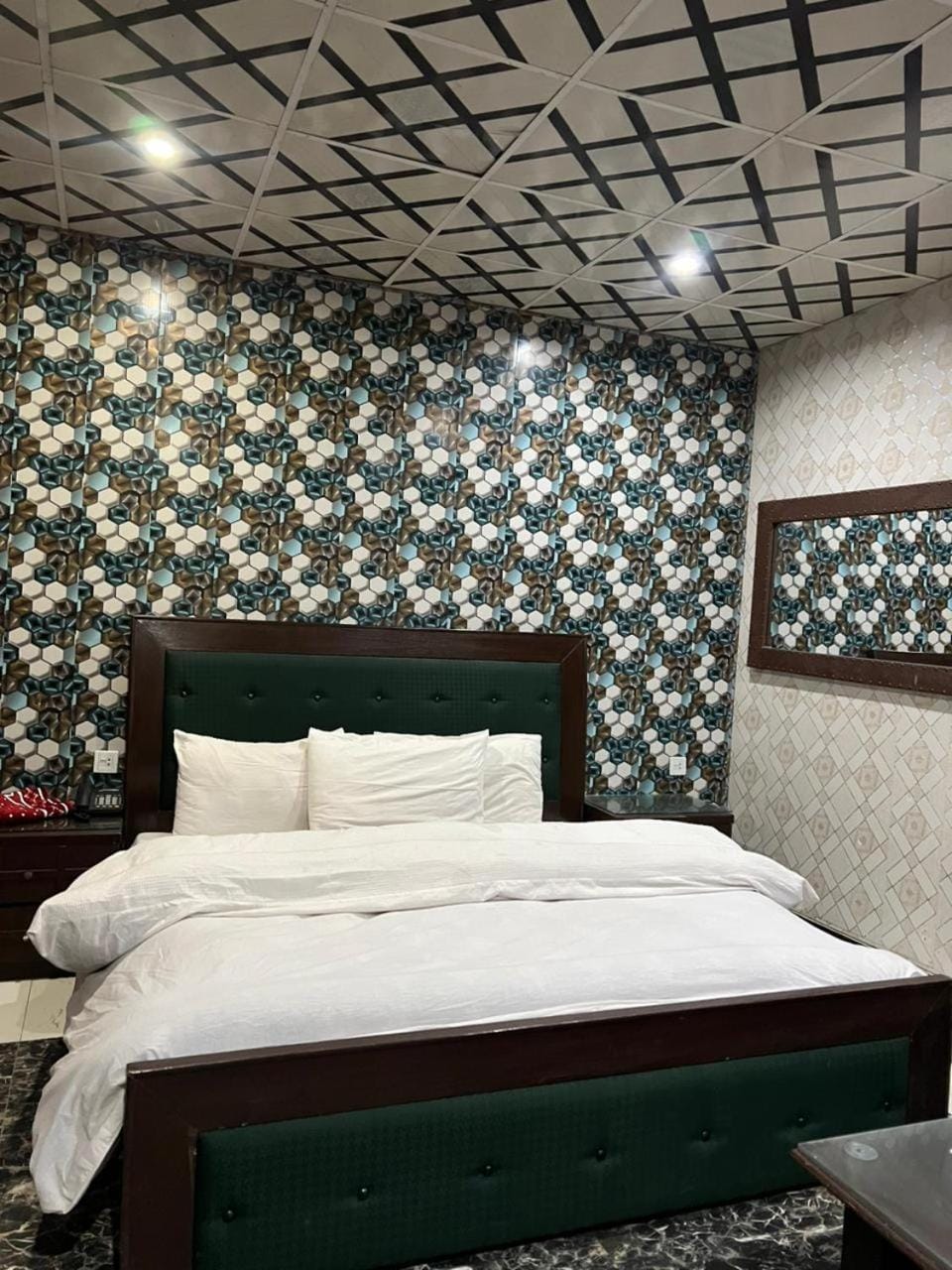 Al-Qamar Hotel in Punjab