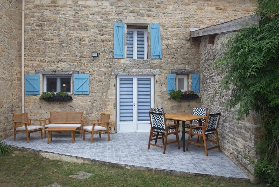 La Bonne Vie Gite House in Nouvelle-Aquitaine