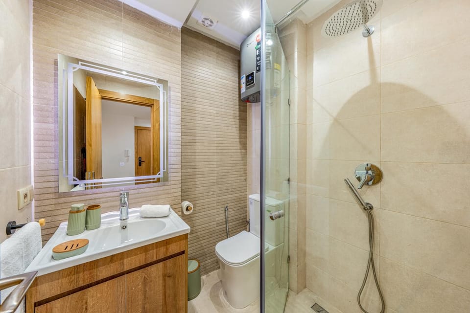 Shower, Bathroom, towels