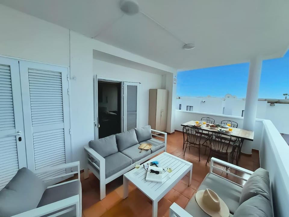 Comfort Home - 5 Minutes walking to Marina Rubicón Apartment in Playa Blanca
