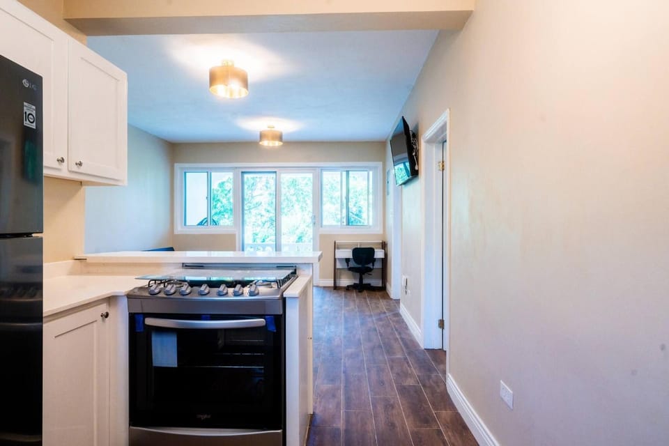 microwave, oven, kitchen