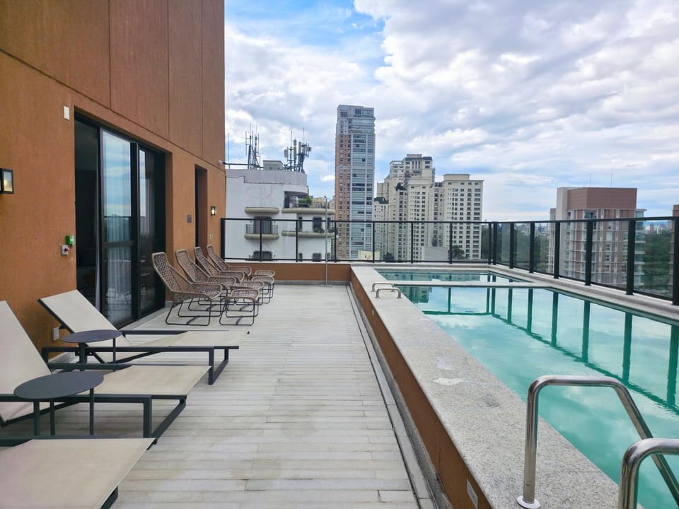 Pool view, Swimming pool, sunbed