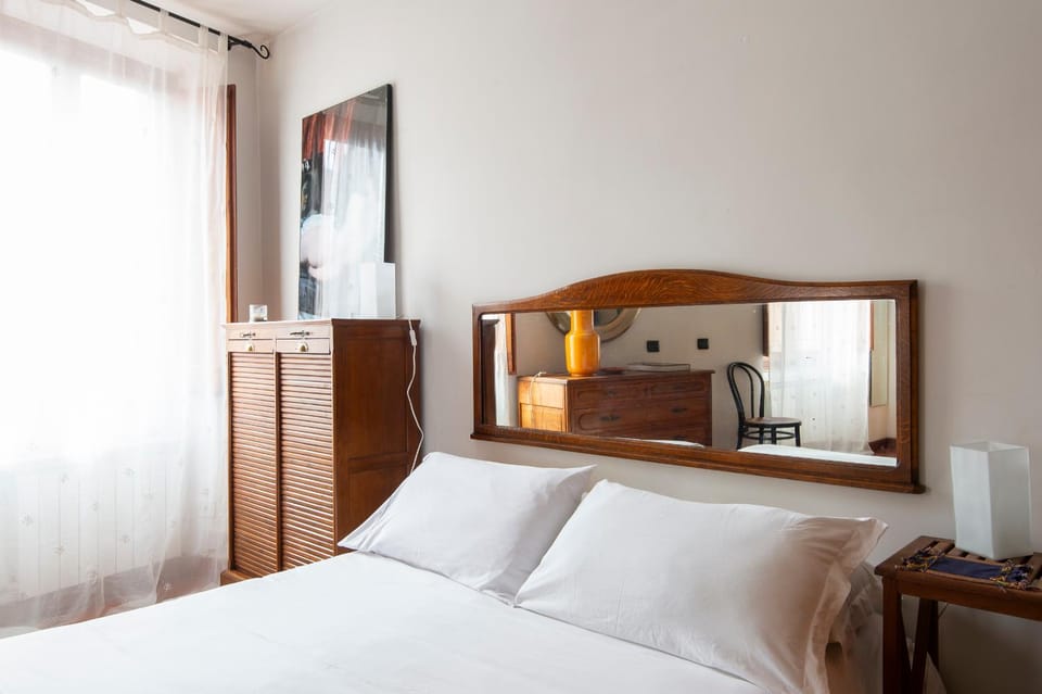 Bright Panoramic Apartment Fori Imperiali Apartment in Rome