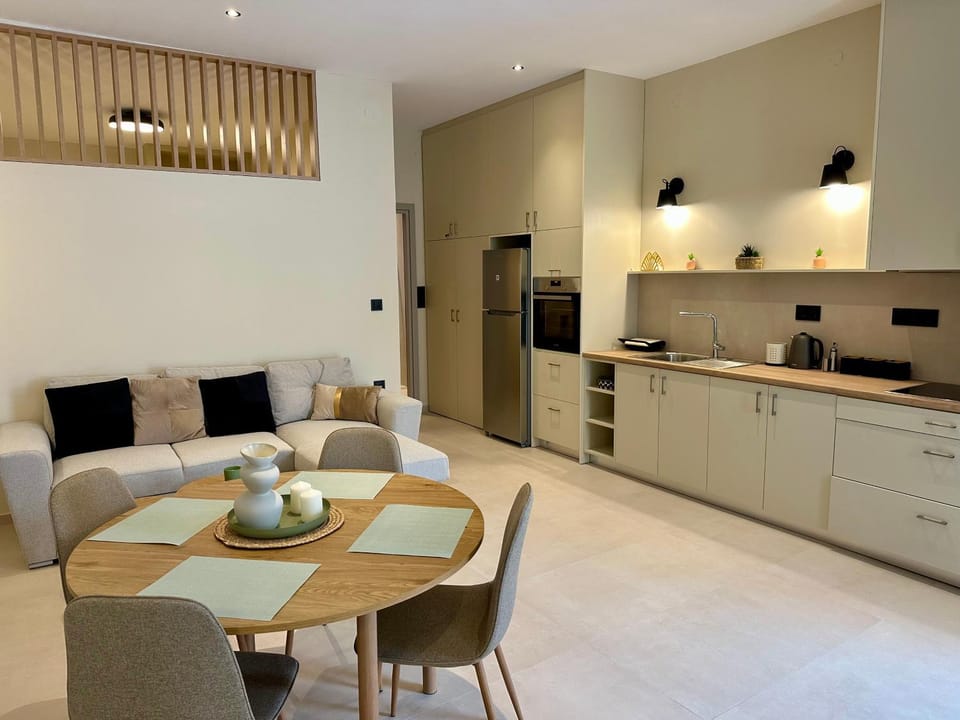 Living room, kitchen