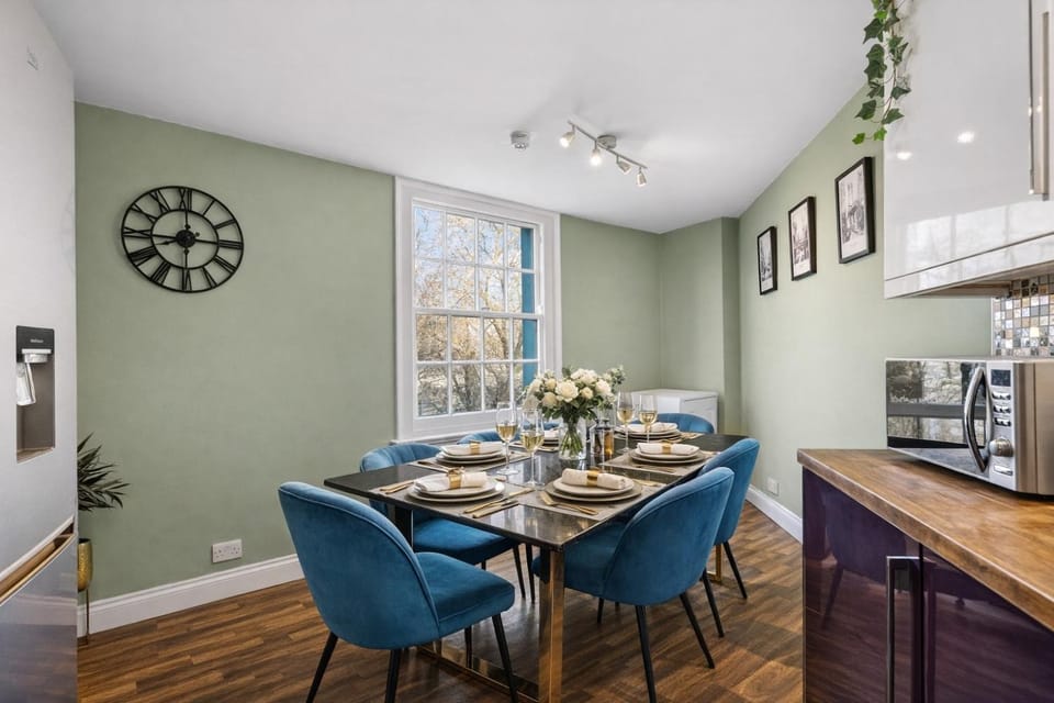 The Penthouse on Bristols Iconic Harbourside Apartment in Bristol