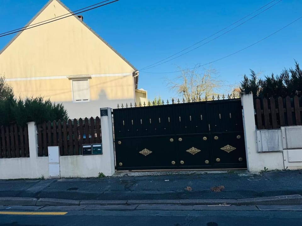Close to Disney & Paris Apartment in Lagny-sur-Marne