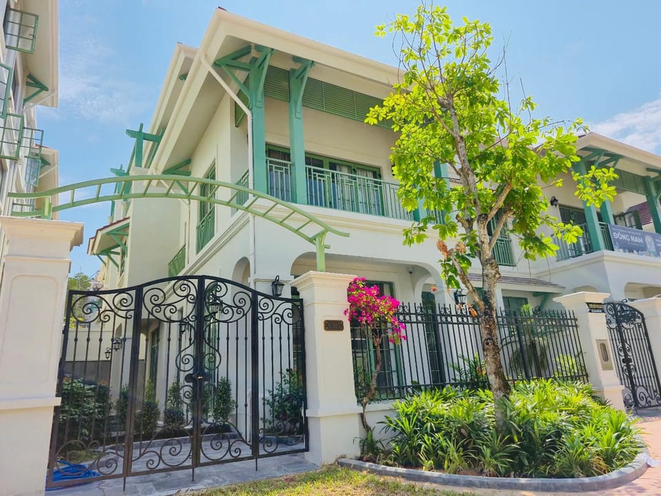 Pool Villa Evelyn V315 Sun Tropical Phú Quốc House in Phu Quoc