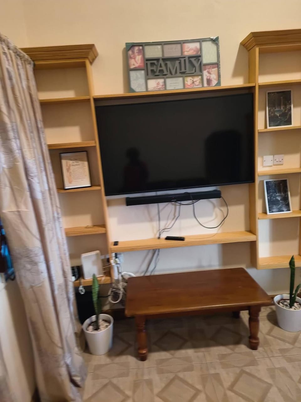 Communal lounge/ TV room, TV and multimedia, Living room