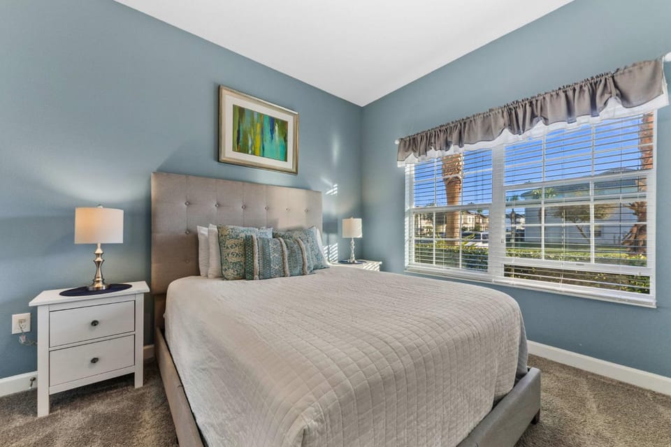 Epic Level-Up Villa - Walk to Oasis Club - Mario Room Mural Pool House in Osceola County