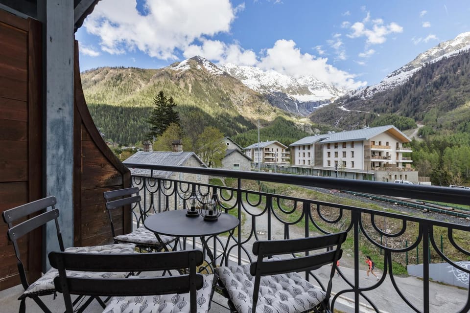 Cristal - Duplex Sauna Parking Remontee 300m Balcons Apartment in Chamonix