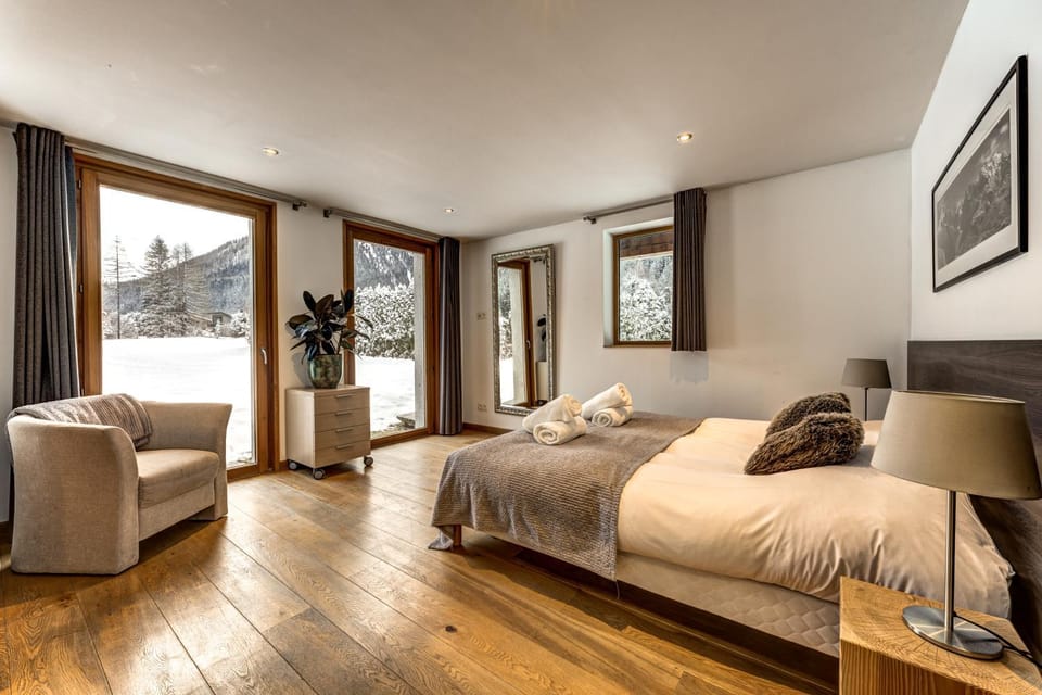 Chosalets - Chalet 200m2 Cheminee Jacuzzi Sauna Vues Chalet in Chamonix
