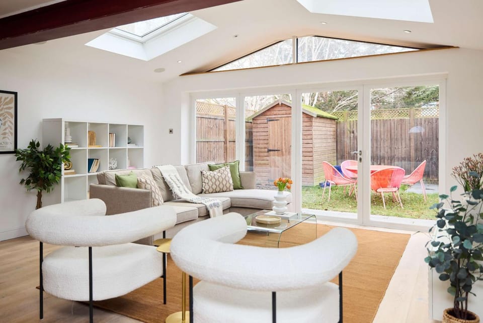 Garden, Living room
