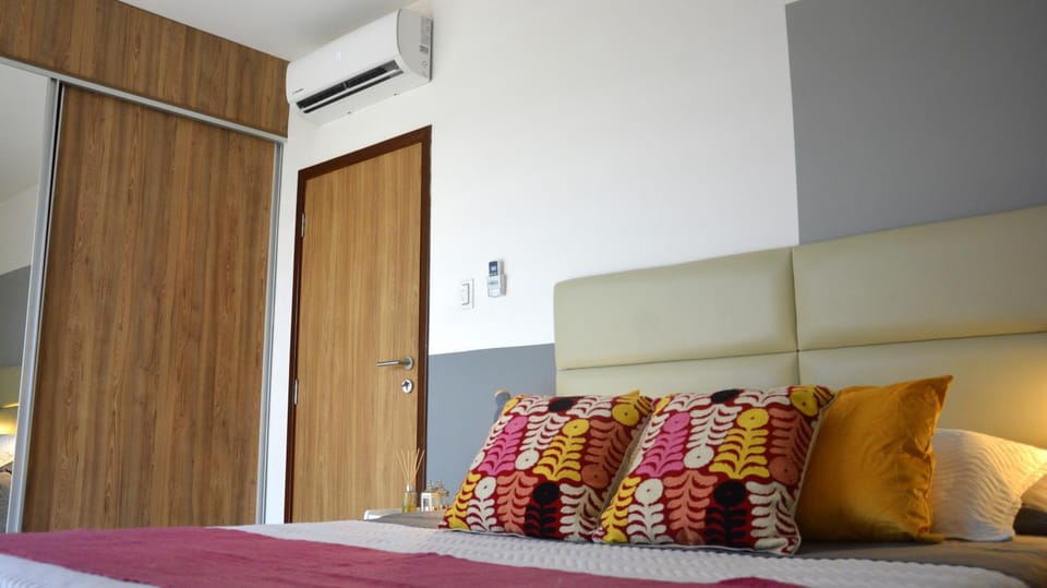 Bed, Photo of the whole room, Bedroom, wardrobe, air conditioner