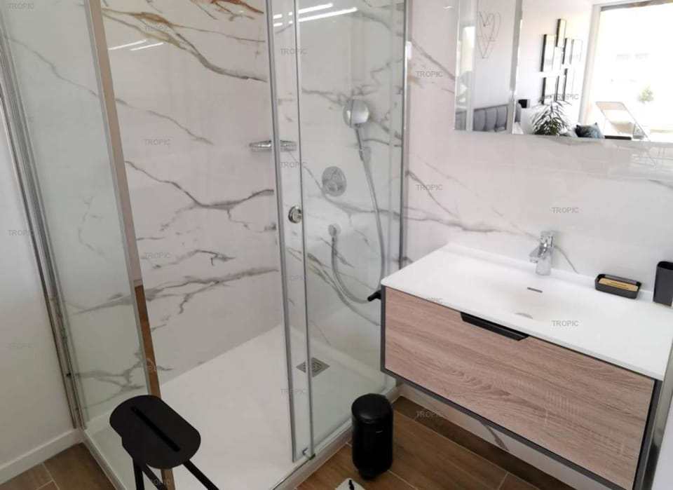 Shower, Bathroom