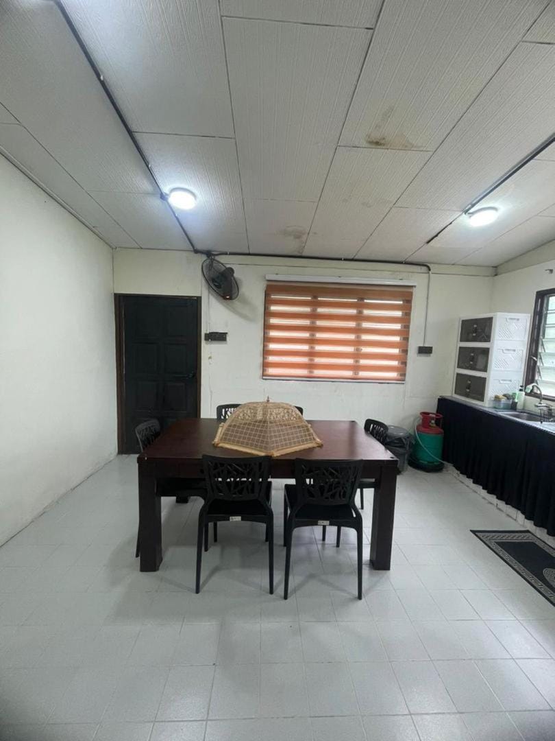Private Pool MIE HOMESTAY BINJAI KEMAMAN House in Terengganu, Malaysia