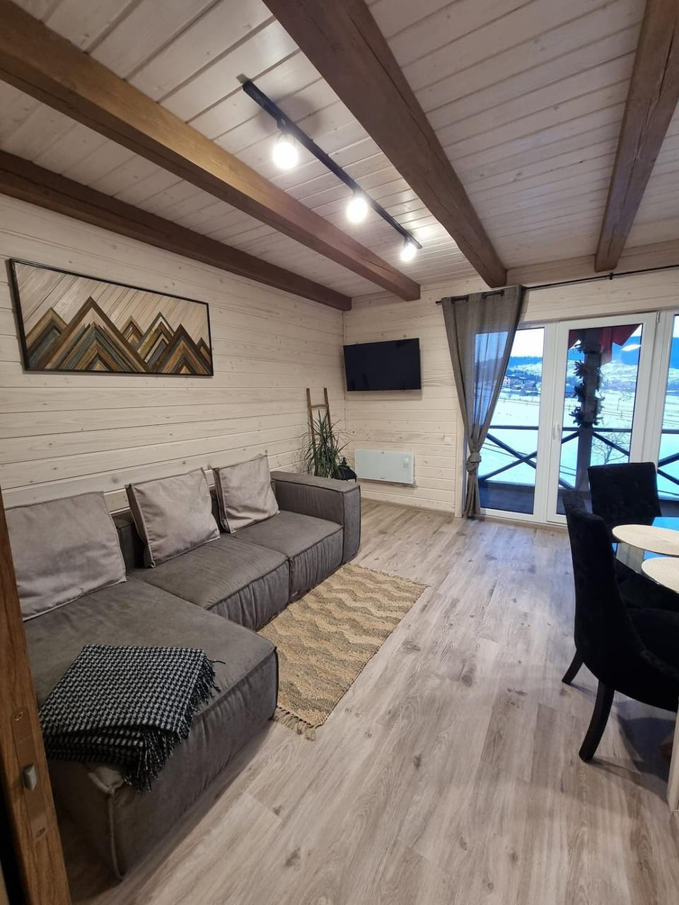 Communal lounge/ TV room, TV and multimedia, Living room