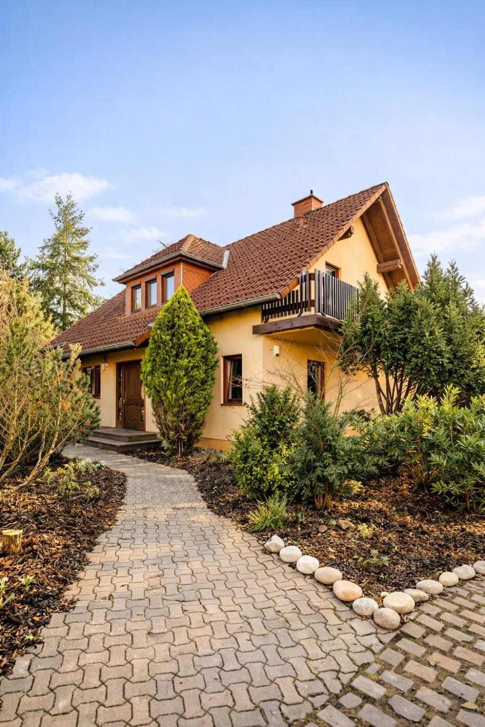Property building, Spring, Garden