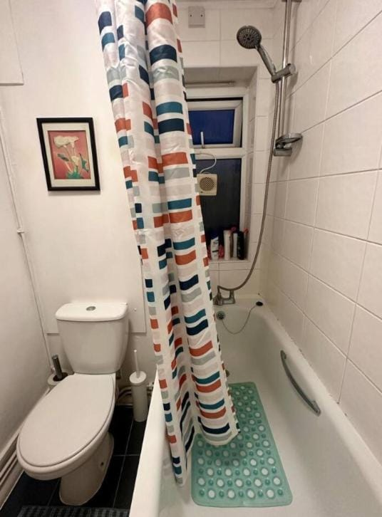 Basic Triple Room with Shared Bathroom Apartment in State of Minas Gerais, Brazil