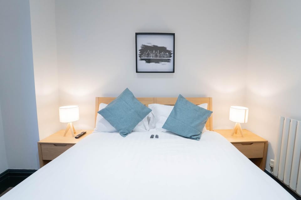 Sevenstay Plus - 60 Old Hall Street Apartment in Liverpool