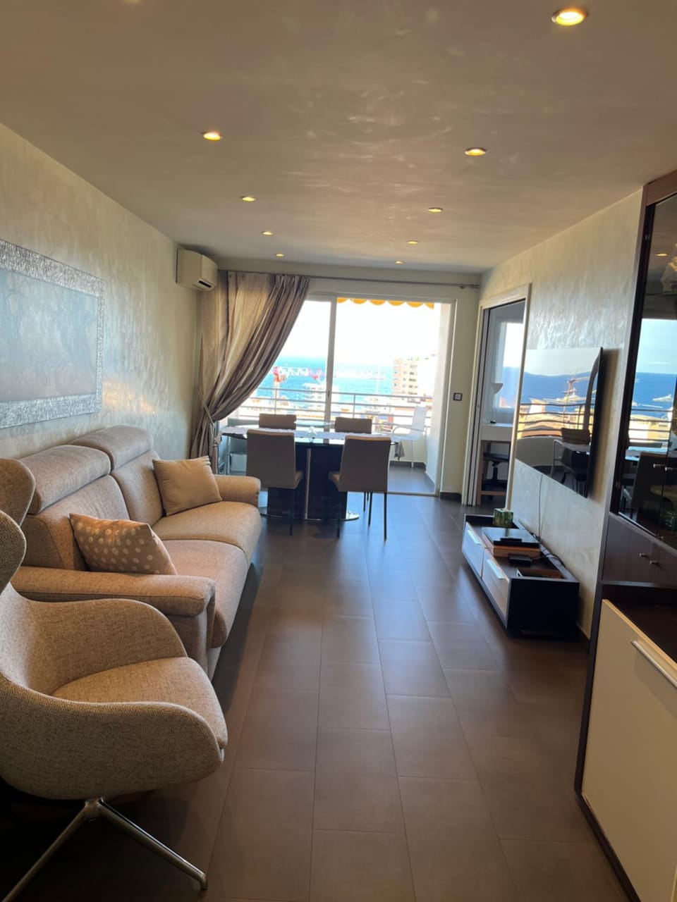 2P VUE MER 5min MONTE CARLO Apartment in Avenue du Carnier