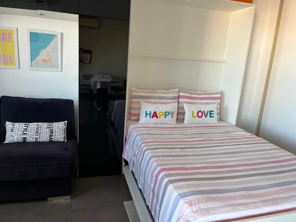 2P VUE MER 5min MONTE CARLO Apartment in Avenue du Carnier