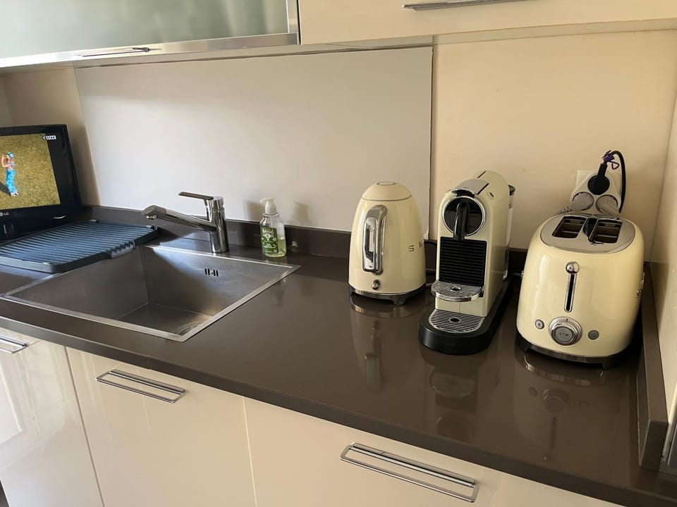 2P VUE MER 5min MONTE CARLO Apartment in Avenue du Carnier