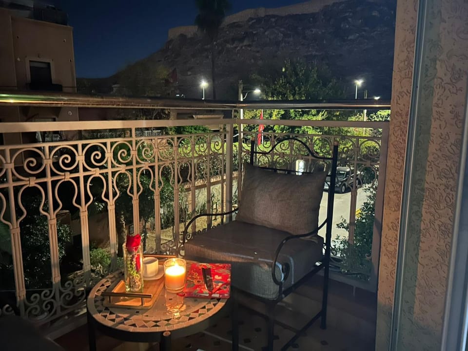 Night, Balcony/Terrace