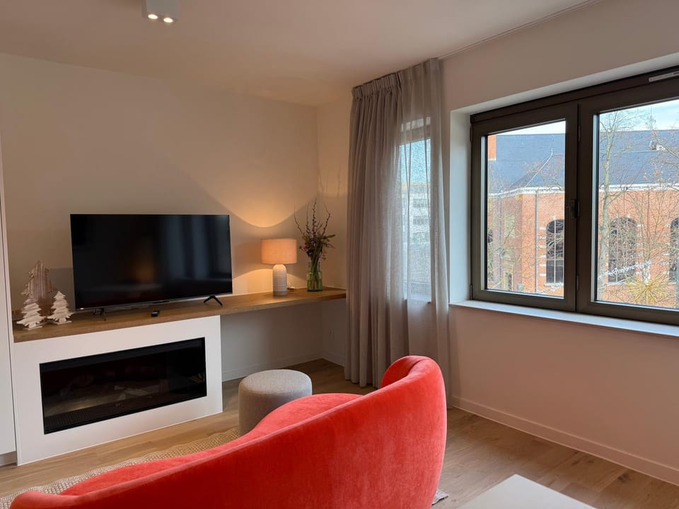 Communal lounge/ TV room, Living room, Evening entertainment