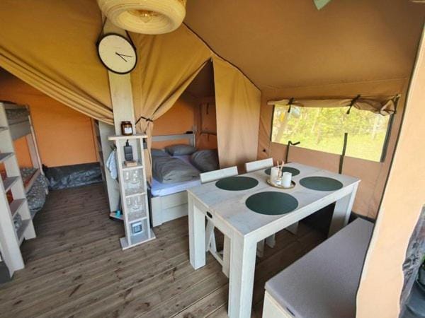 Luxe safaritent Campground/ 
RV Resort in Gelderland, Netherlands