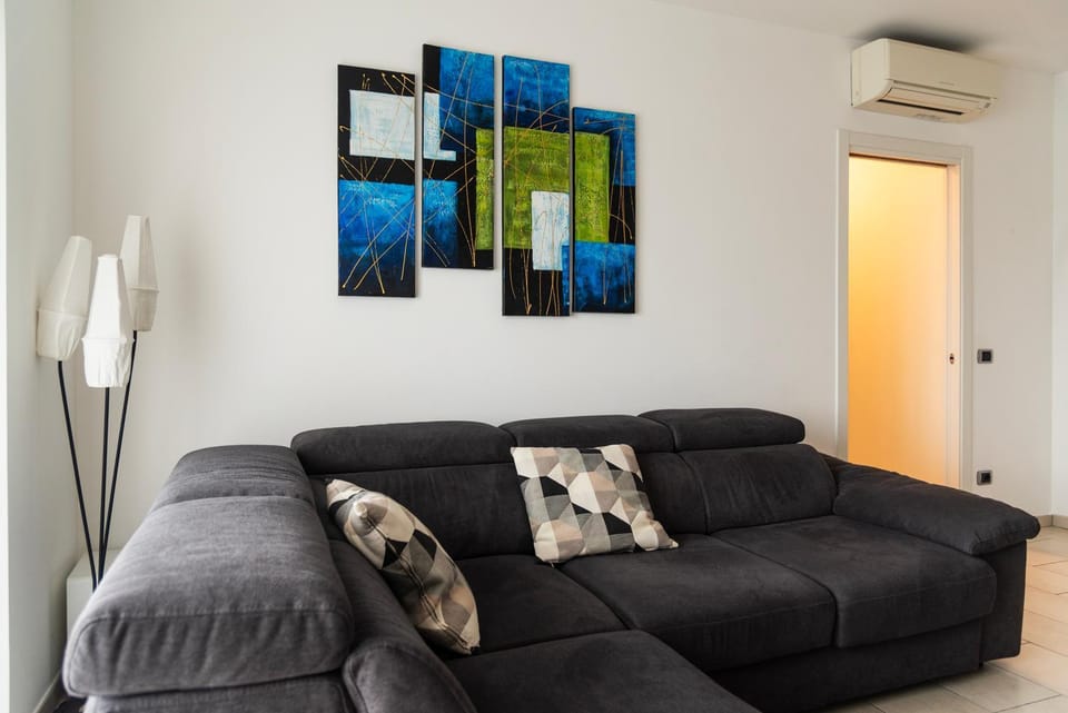 Youhosty-Mezzofanti 24 Apartment in Milan