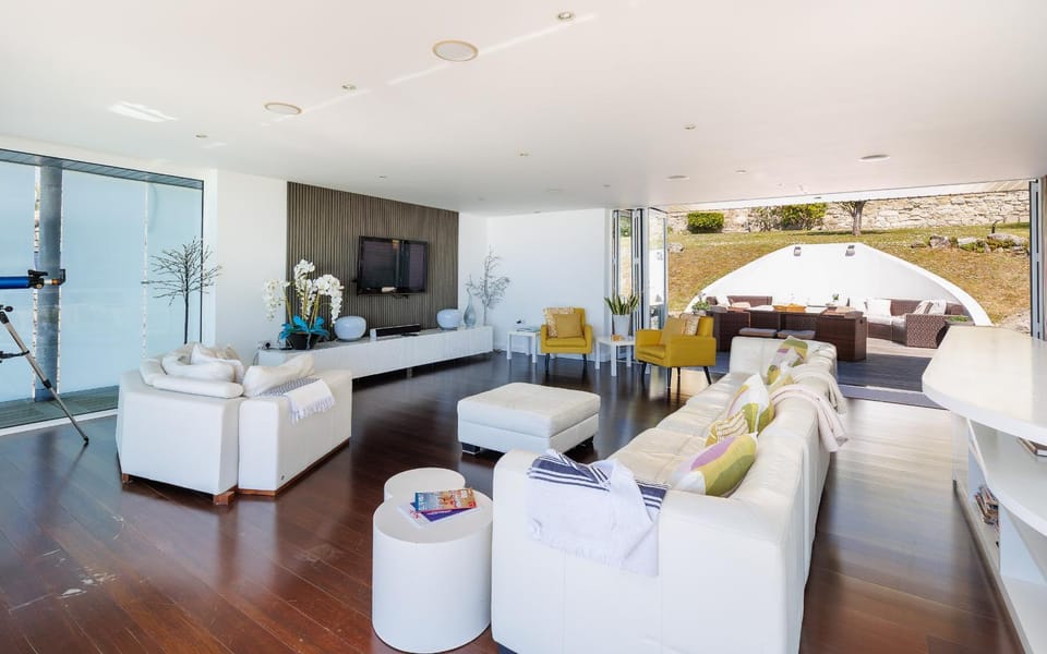 Communal lounge/ TV room, Living room