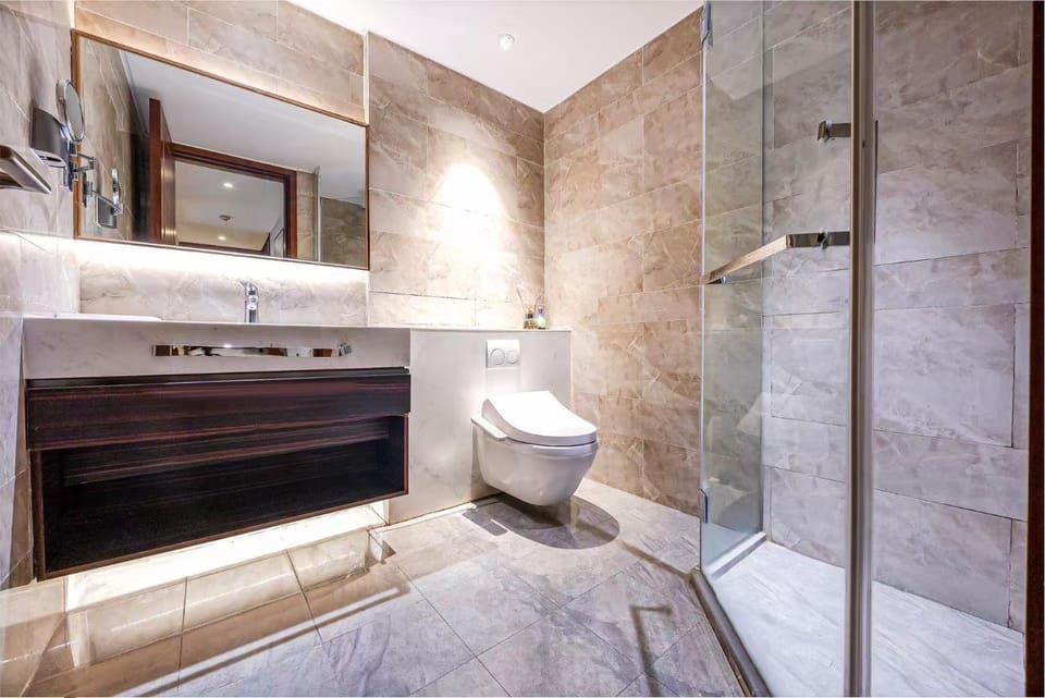 Shower, Toilet, Bathroom