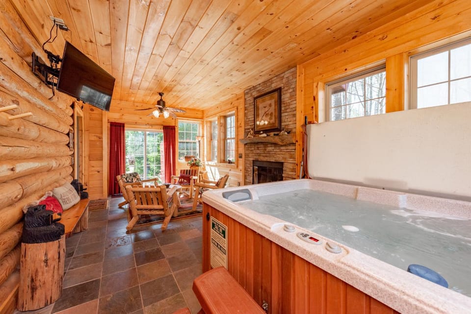 Lost Bearadise by Railey Vacations House in Deep Creek Lake
