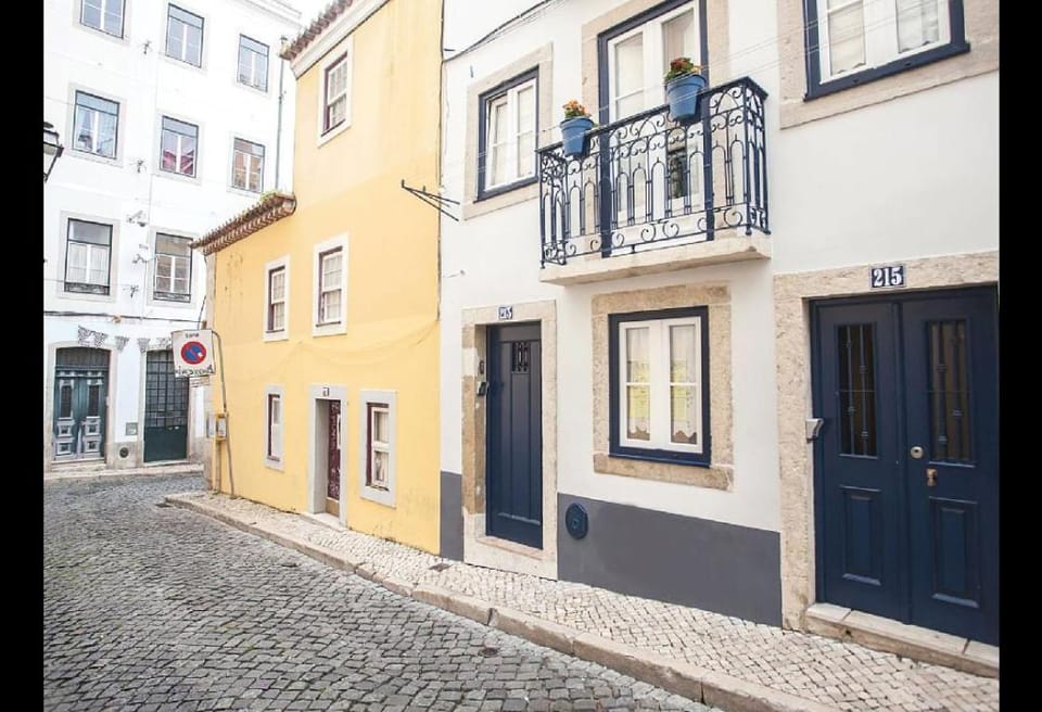 Bairro Alto - 2nd Floor Apartment in Lisbon