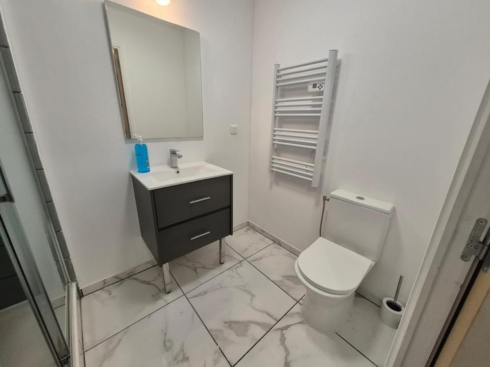 T2 Le Spacieux - parking privé - 4pers - équipé Apartment in Toulouse