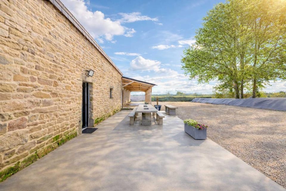 Patio, Natural landscape, Garden, Balcony/Terrace, Meals, furniture