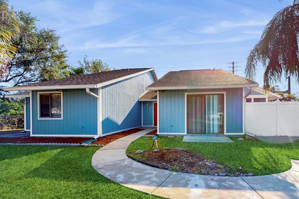 Property building, Day, Garden view
