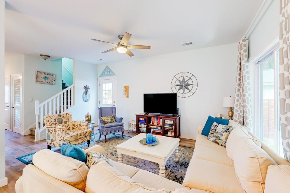 TV and multimedia, Living room, Seating area