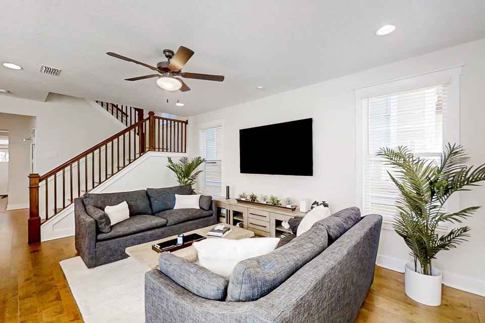 TV and multimedia, Living room, Seating area