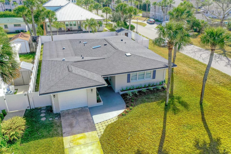 Property building, Day, Natural landscape, Bird's eye view