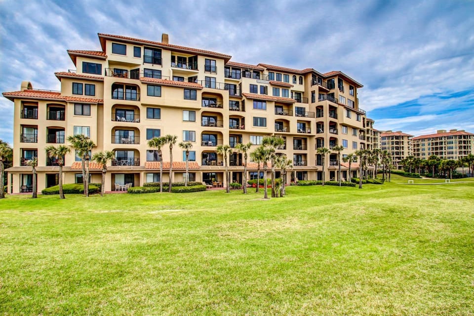 Property building, Day, Natural landscape