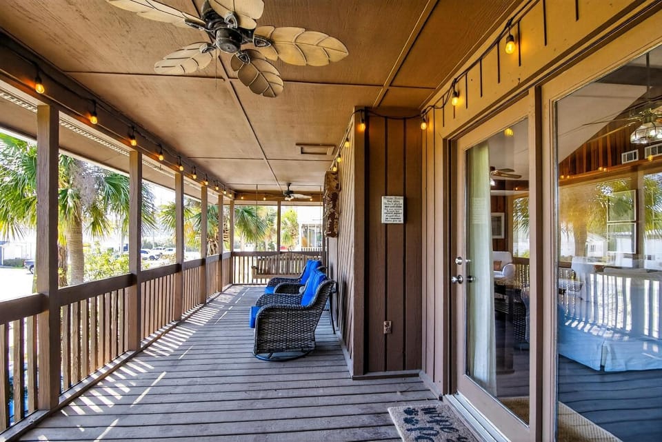 Jack's Tybee Treehouse House in Tybee Island