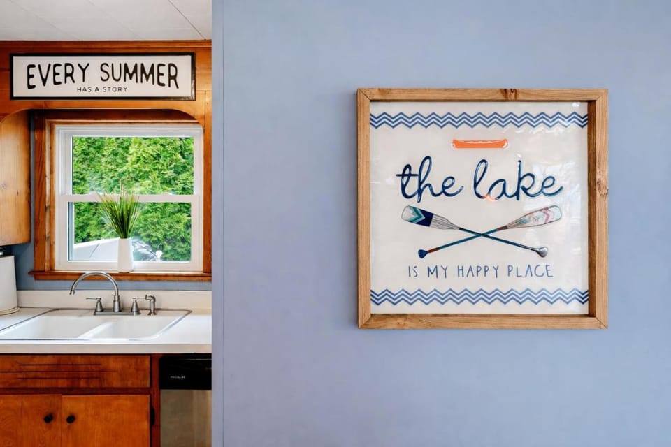 Lake Huron Getaway with Sun Porch and Beach Fun House in Oscoda Township