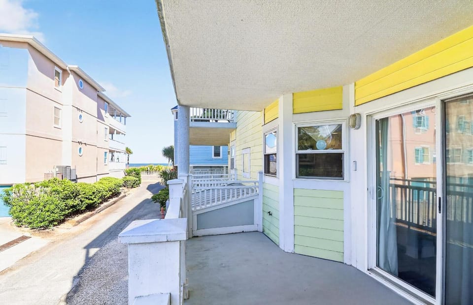 Sunny Side Up 102 House in Tybee Island