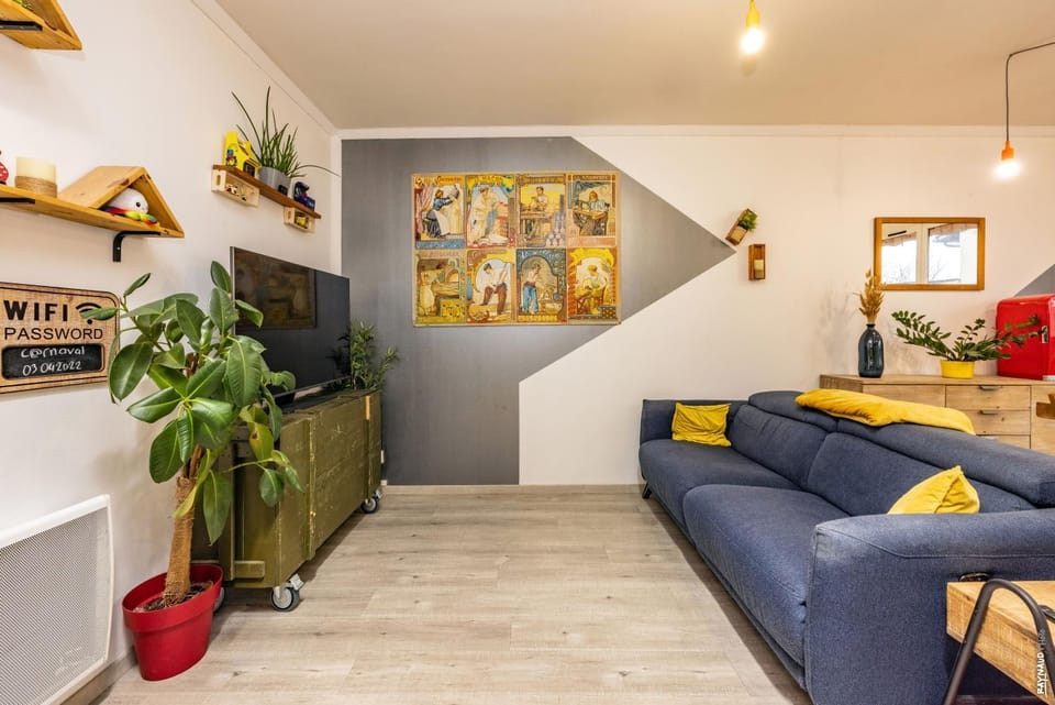 TV and multimedia, Living room