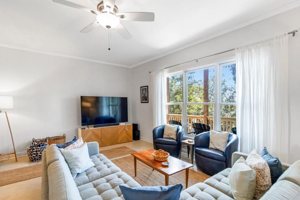 TV and multimedia, Living room