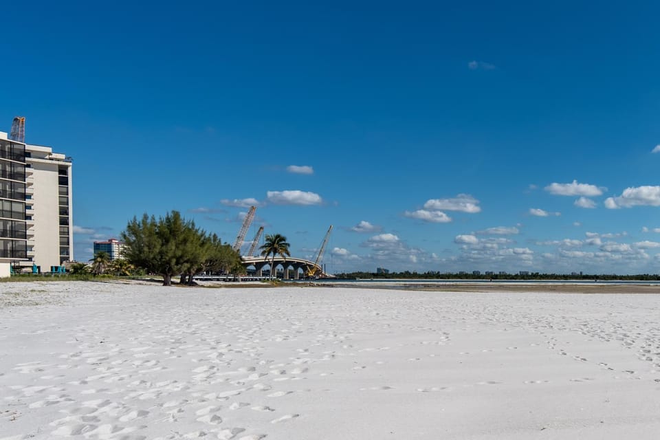 Carlos Pointe #532 by Sun Palace Vacations House in Estero Island