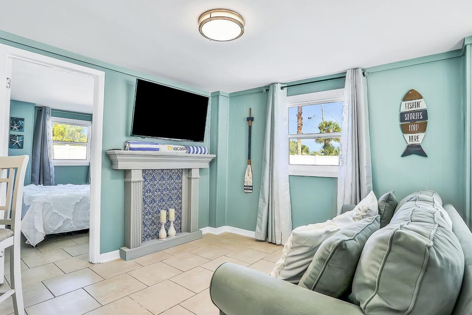 TV and multimedia, Seating area