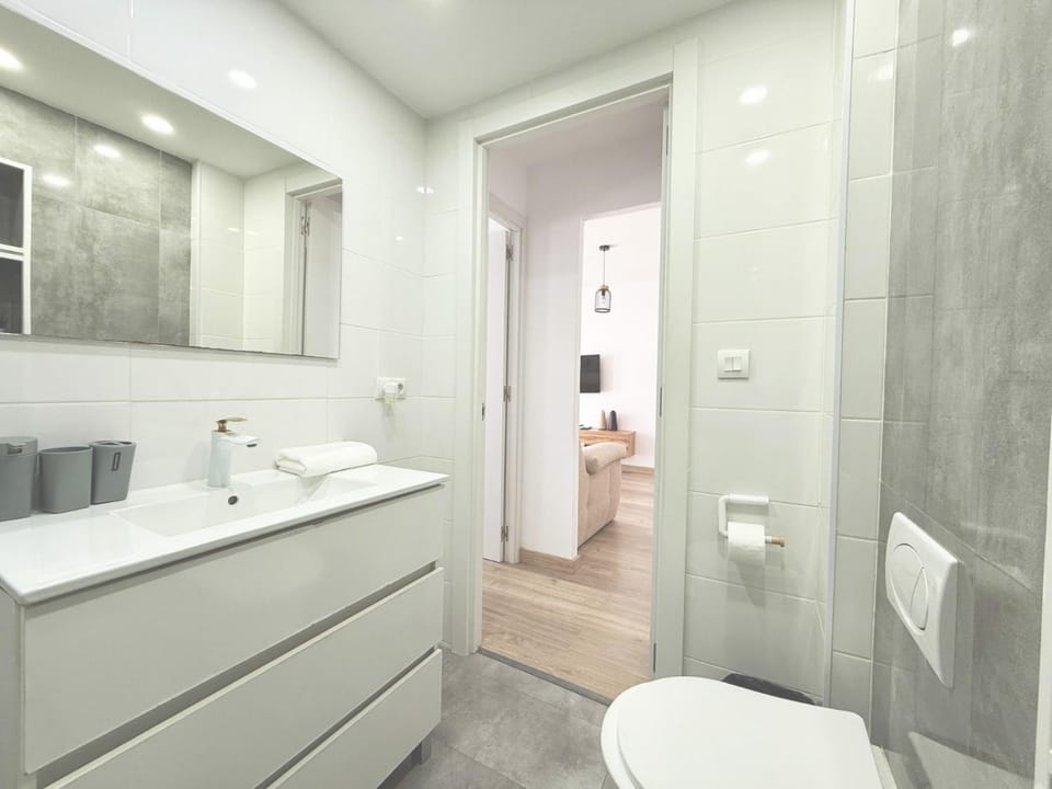 Lovely 3Bedroom MLG Oldtown Free Parking Apartment in Malaga
