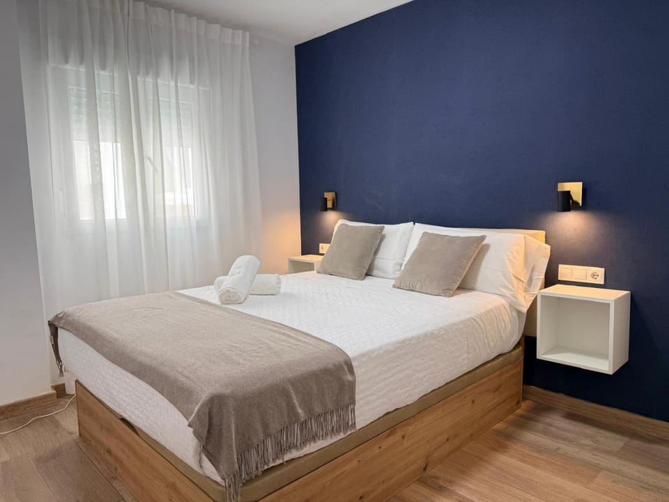 Lovely 3Bedroom MLG Oldtown Free Parking Apartment in Malaga